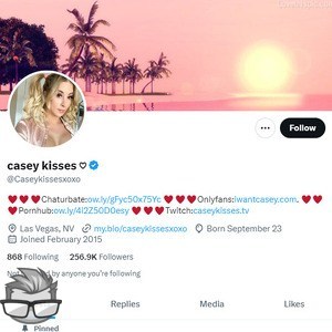 Casey Kisses Twitter (TS)