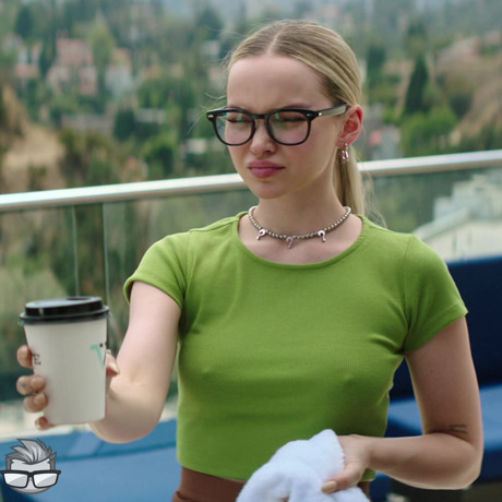 Dove Cameron Nude