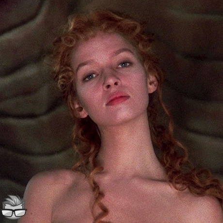 Uma Thurman Nude